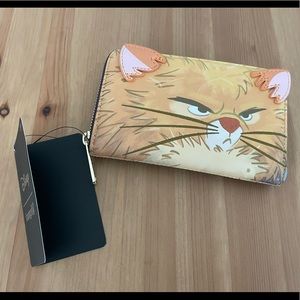 LAST CHANCE Disney Cat Faux Leather Wallet (price firm)